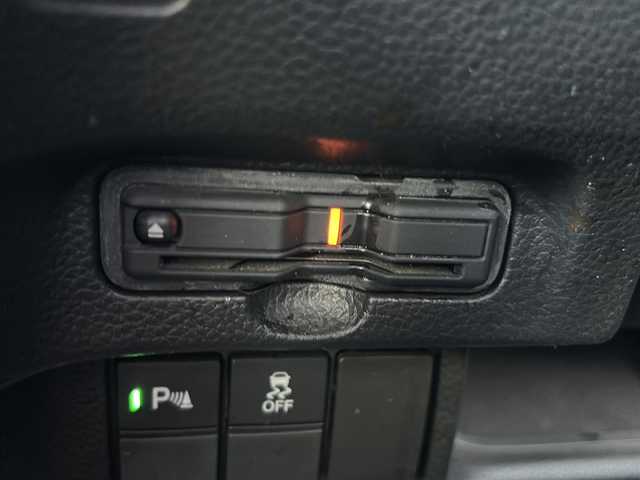 ホンダ Ｎ ＢＯＸ カスタム L 兵庫県 2022(令4)年 3万km クリスタルブラックパール ワンオーナー/保証書・取説・有/純正メモリーナビ・フルセグ・BT・CD・DVD・FM・AM/バックカメラ/ETC/前後ドライブレコーダー/追尾機能付きクルーズコントロール/車線逸脱防止支援システム/衝突被害軽減ブレーキ/コーナーセンサー/先行車発進通知/ロードサインアシスト/ブレーキホールド/電動パーキングブレーキ/プッシュスタート/スマートキー×2/純正フロアマット/純正ドアバイザー