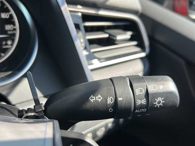 トヨタ カムリ WSレザーパッケージ 岐阜県 2019(令1)年 5.9万km エモーショナルレッドⅡ 登録時走行距離：58295km/純正ナビ/バックカメラ/フルセグテレビ・Bluetooth/TRDエアロ/TRDマフラー/スポーツサスペンション/ガーニッシュ/JBLサウンド/本革シート/シートヒーター/トヨタセーフティーセンス/ブラインドスポットモニター/レーダークルーズコントロール/ETC/LEDヘッドライト/オートライト/オートハイビーム/パワーシート/プッシュスタート/スマートキー