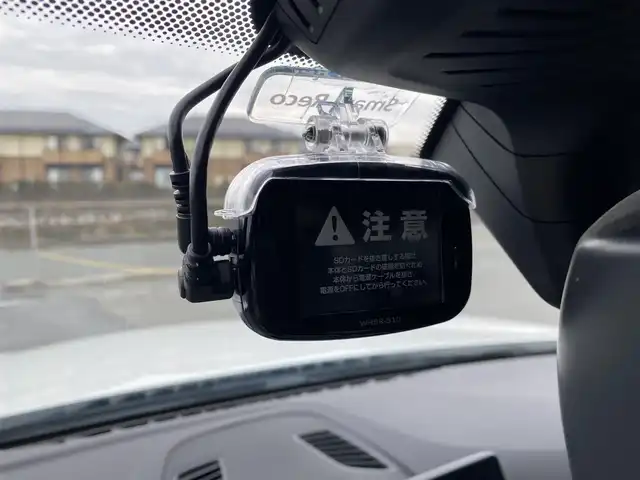 ＢＭＷ ５２３ｄ Mスポーツ 福岡県 2018(平30)年 6.9万km 白 ・アクティブクルーズコントロール/・純正ナビ/Bluetooth/USB/ScreenMirroring/・全方位カメラ/・ドライブレコーダー/・フルセグ/・ミラー型ETC/・純正19AW/・LEDライト/・BLIS