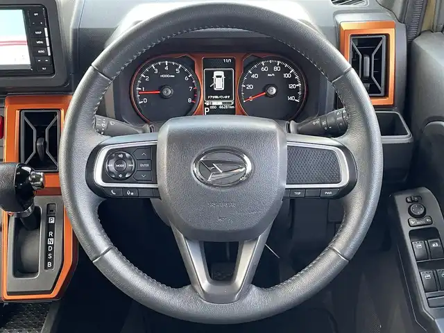 ダイハツ タフト G 島根県 2020(令2)年 4.7万km サンドベージュメタリック 登録時走行距離　46281km/取扱説明書/保証書/社外ナビ（CN-RE06WD)/（Bluetooth/CD/DVD/フルセグテレビ)/バックカメラ/電動パーキング/ガラスルーフ/シートヒーター（DN席）/純正フロアマット/ルーフレール/横滑り防止装置/コーナーセンサー/衝突軽減ブレーキ/ETC/純正アルミ１５インチ