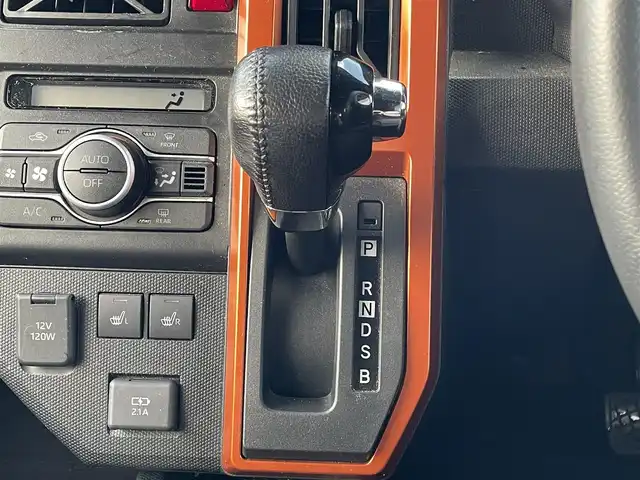 ダイハツ タフト G 島根県 2020(令2)年 4.7万km サンドベージュメタリック 登録時走行距離　46281km/取扱説明書/保証書/社外ナビ（CN-RE06WD)/（Bluetooth/CD/DVD/フルセグテレビ)/バックカメラ/電動パーキング/ガラスルーフ/シートヒーター（DN席）/純正フロアマット/ルーフレール/横滑り防止装置/コーナーセンサー/衝突軽減ブレーキ/ETC/純正アルミ１５インチ