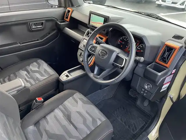 ダイハツ タフト G 島根県 2020(令2)年 4.7万km サンドベージュメタリック 登録時走行距離　46281km/取扱説明書/保証書/社外ナビ（CN-RE06WD)/（Bluetooth/CD/DVD/フルセグテレビ)/バックカメラ/電動パーキング/ガラスルーフ/シートヒーター（DN席）/純正フロアマット/ルーフレール/横滑り防止装置/コーナーセンサー/衝突軽減ブレーキ/ETC/純正アルミ１５インチ