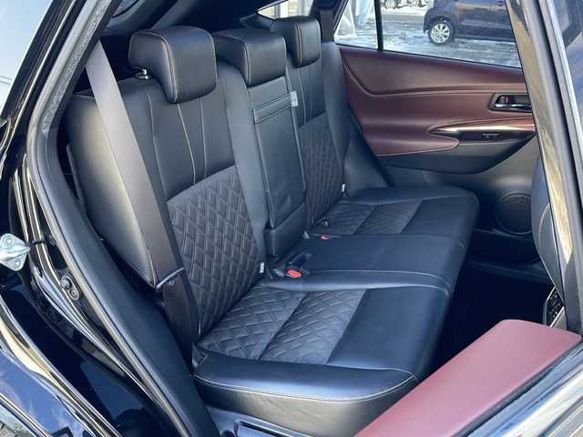 トヨタ ハリアー プレミアム 道東・釧路十勝 2015(平27)年 8.9万km ブラック ・アルパイン7インチナビ(BT/FM/AM/CD/DVD/SD/AUX)/・フルセグTV/・パワーシート/・パワーバックドア/・サンルーフ/・純正エンジンスターター/・ハーフレザーシート/・LEDヘッドライト/・フォグライト/・ドアバイザー/・オートライト/・オートマチックハイビーム/・プリクラッシュセーフティー/・ABS/・横滑り防止機能/・盗難防止装置/・カーテンエアバック/・積み込みサマータイヤ社外AW235/55/R18