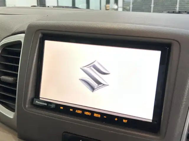 スズキ スペーシア X 大阪府 2016(平28)年 3.4万km クリスタルホワイトP 社外ナビ　パナソニックナビ/・Bluetooth/フルセグTV/CD/DVD/ラジオ/主要装備/・バックカメラ/・アイドリングストップ/・横滑り防止装置/・片側パワースライドドア/・ステアリングスイッチ/・ベンチシート/・キセノンヘッドライト/・純正フロアマット/・ドライブレコーダー/・ETC/・スマートキー/・ダブルエアバック