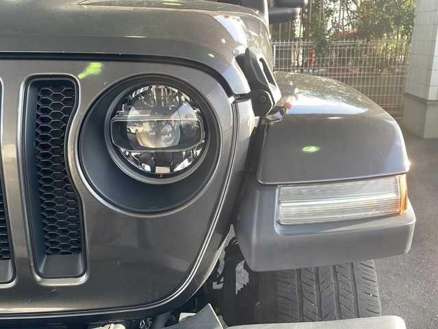 クライスラー・ジープ ジープ ラングラー アンリミテッド サハラ 京都府 2020(令2)年 4.6万km グラニトクリスタル ワンオーナー/純正メモリナビ/バックカメラ/レーダークルーズコントロール/レーンキープアシスト/衝突軽減システム/コーナーセンサー前後/ヒーテッドドアミラー/ステアリングヒーター/前席シートヒーター/フォグランプ/純正18インチAW/ドライブレコーダー前後/LEDヘッドライト/ETC2.0/保証書/取扱説明書/スペアキー有