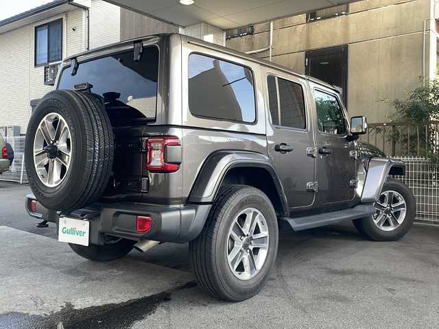クライスラー・ジープ ジープ ラングラー アンリミテッド サハラ 京都府 2020(令2)年 4.6万km グラニトクリスタル ワンオーナー/純正メモリナビ/バックカメラ/レーダークルーズコントロール/レーンキープアシスト/衝突軽減システム/コーナーセンサー前後/ヒーテッドドアミラー/ステアリングヒーター/前席シートヒーター/フォグランプ/純正18インチAW/ドライブレコーダー前後/LEDヘッドライト/ETC2.0/保証書/取扱説明書/スペアキー有