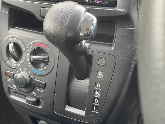 スズキ ソリオ G 滋賀県 2018(平30)年 6.8万km スピーディーブルーM ４WD/片側パワースライドドア/社外8インチナビ【MDV-M805L】/（AM/FM/CD/DVD/フルセグ/Bluetooth/USB/SD）/バックカメラ/前方ドライブレコーダー/ビルトインETC/ブレーキアシスト/ヒルスタート（坂道発進）アシスト/VDC（ビークルダイナミクスコントロール）/ABS（アンチロックブレーキシステム）/盗難防止アラーム/運転席・助手席シートヒーター/電動格納ミラー/オートライト/ハロゲンヘッドライト/マニュアルエアコン/USB端子/プッシュスタート/スマートキー/スペアキー/純正フロアマット/純正ドアバイザー