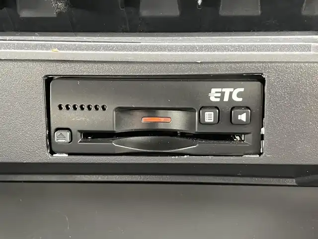 スズキ ソリオ G 滋賀県 2018(平30)年 6.8万km スピーディーブルーM ４WD/片側パワースライドドア/社外8インチナビ【MDV-M805L】/（AM/FM/CD/DVD/フルセグ/Bluetooth/USB/SD）/バックカメラ/前方ドライブレコーダー/ビルトインETC/ブレーキアシスト/ヒルスタート（坂道発進）アシスト/VDC（ビークルダイナミクスコントロール）/ABS（アンチロックブレーキシステム）/盗難防止アラーム/運転席・助手席シートヒーター/電動格納ミラー/オートライト/ハロゲンヘッドライト/マニュアルエアコン/USB端子/プッシュスタート/スマートキー/スペアキー/純正フロアマット/純正ドアバイザー