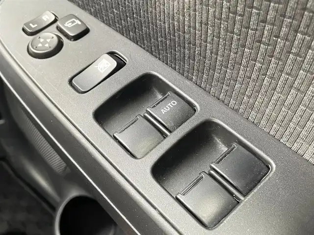 スズキ ソリオ G 滋賀県 2018(平30)年 6.8万km スピーディーブルーM ４WD/片側パワースライドドア/社外8インチナビ【MDV-M805L】/（AM/FM/CD/DVD/フルセグ/Bluetooth/USB/SD）/バックカメラ/前方ドライブレコーダー/ビルトインETC/ブレーキアシスト/ヒルスタート（坂道発進）アシスト/VDC（ビークルダイナミクスコントロール）/ABS（アンチロックブレーキシステム）/盗難防止アラーム/運転席・助手席シートヒーター/電動格納ミラー/オートライト/ハロゲンヘッドライト/マニュアルエアコン/USB端子/プッシュスタート/スマートキー/スペアキー/純正フロアマット/純正ドアバイザー