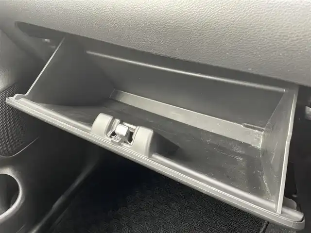 スズキ ソリオ G 滋賀県 2018(平30)年 6.8万km スピーディーブルーM ４WD/片側パワースライドドア/社外8インチナビ【MDV-M805L】/（AM/FM/CD/DVD/フルセグ/Bluetooth/USB/SD）/バックカメラ/前方ドライブレコーダー/ビルトインETC/ブレーキアシスト/ヒルスタート（坂道発進）アシスト/VDC（ビークルダイナミクスコントロール）/ABS（アンチロックブレーキシステム）/盗難防止アラーム/運転席・助手席シートヒーター/電動格納ミラー/オートライト/ハロゲンヘッドライト/マニュアルエアコン/USB端子/プッシュスタート/スマートキー/スペアキー/純正フロアマット/純正ドアバイザー