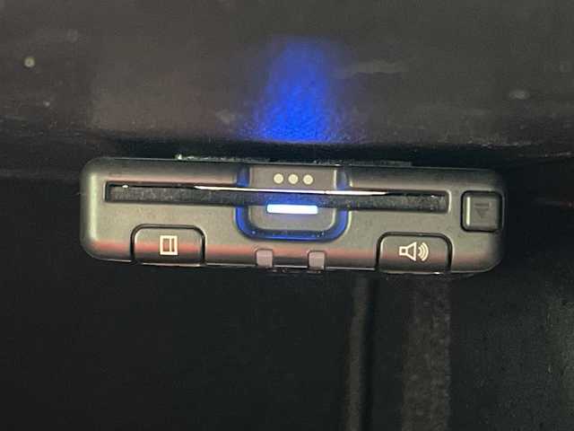 マツダ ロードスター S スペシャルパッケージ 神奈川県 2017(平29)年 3.5万km ソウルレッドプレミアムメタリック ワンオーナー車/純正マツダコネクトナビ/Bluetooth・CD・DVD・USB・フルセグTV/レザーシートカバー付/ブラインドスポットモニター/バックカメラ/スペアキー1本/前側ドライブレコーダー/ETC/純正フロアマット/LEDヘッドライト/オートライト/純正16インチアルミホイール/横滑り防止装置/盗難防止装置/アダプティブフロントライティングシステム/取扱説明書/保証書