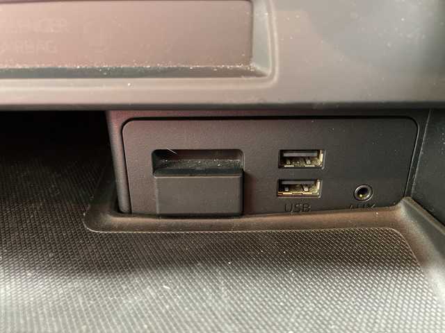 マツダ ロードスター S スペシャルパッケージ 神奈川県 2017(平29)年 3.5万km ソウルレッドプレミアムメタリック ワンオーナー車/純正マツダコネクトナビ/Bluetooth・CD・DVD・USB・フルセグTV/レザーシートカバー付/ブラインドスポットモニター/バックカメラ/スペアキー1本/前側ドライブレコーダー/ETC/純正フロアマット/LEDヘッドライト/オートライト/純正16インチアルミホイール/横滑り防止装置/盗難防止装置/アダプティブフロントライティングシステム/取扱説明書/保証書