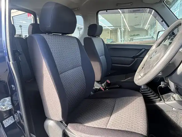 スズキ ジムニー XC 愛知県 2010(平22)年 9.3万km ノクターンブルーパール 4WD/5速MT/ETC/ポータブルナビ/カーオーディオFM/AM/純正アルミホイール/純正フロアマット/背面タイヤ/ルーフレール/パワーウインドウ/パワーステアリング/スペアキー/ABS