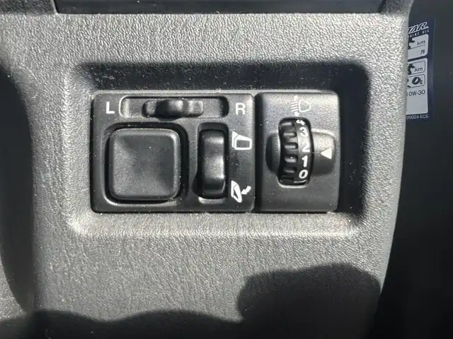 スズキ ジムニー XC 愛知県 2010(平22)年 9.3万km ノクターンブルーパール 4WD/5速MT/ETC/ポータブルナビ/カーオーディオFM/AM/純正アルミホイール/純正フロアマット/背面タイヤ/ルーフレール/パワーウインドウ/パワーステアリング/スペアキー/ABS