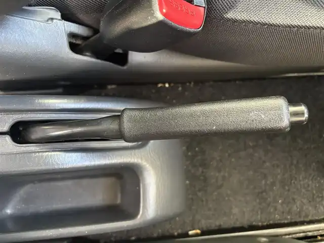 スズキ ジムニー XC 愛知県 2010(平22)年 9.3万km ノクターンブルーパール 4WD/5速MT/ETC/ポータブルナビ/カーオーディオFM/AM/純正アルミホイール/純正フロアマット/背面タイヤ/ルーフレール/パワーウインドウ/パワーステアリング/スペアキー/ABS