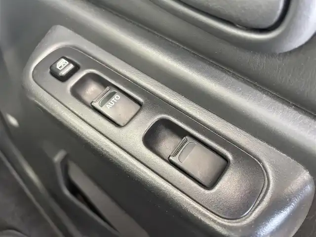 スズキ ジムニー XC 愛知県 2010(平22)年 9.3万km ノクターンブルーパール 4WD/5速MT/ETC/ポータブルナビ/カーオーディオFM/AM/純正アルミホイール/純正フロアマット/背面タイヤ/ルーフレール/パワーウインドウ/パワーステアリング/スペアキー/ABS