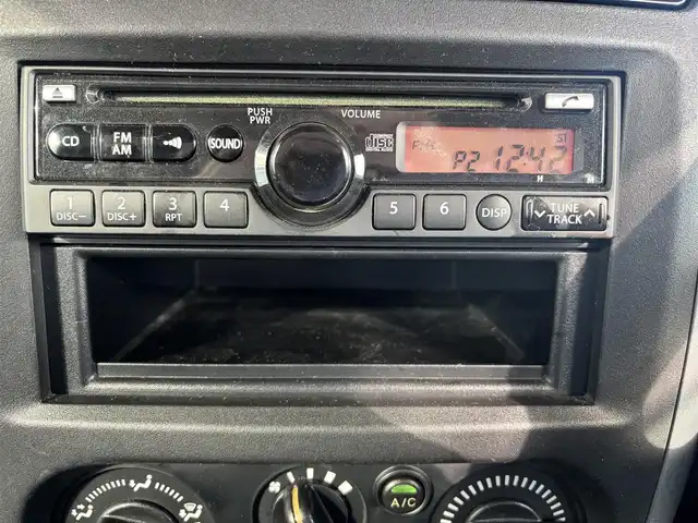 スズキ ジムニー XC 愛知県 2010(平22)年 9.3万km ノクターンブルーパール 4WD/5速MT/ETC/ポータブルナビ/カーオーディオFM/AM/純正アルミホイール/純正フロアマット/背面タイヤ/ルーフレール/パワーウインドウ/パワーステアリング/スペアキー/ABS