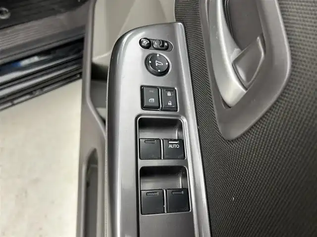 ホンダ フリード G ホンダセンシング 福井県 2017(平29)年 6.4万km クリスタルブラックパール 純正ナビ/CD/DVD/BT/フルセグTV/レーダークルーズコントロール/フリップダウンモニター/バックカメラ/衝突軽減/プッシュスタート/ステアリングスイッチ/両側パワースライドドア/アイドリングストップ