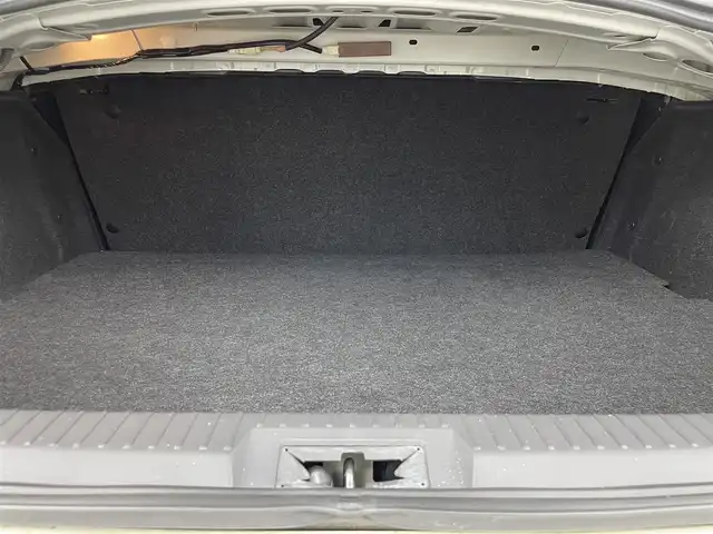 トヨタ ８６ GT 群馬県 2014(平26)年 6万km サテンホワイトパール 純正7インチナビ/(AM/FM/Bluetooth/フルセグTV/CD/DSVD)/LEDヘッドランプ(オートレベリング機能付)/パドルシフト/ETC/社外前後方ドライブレコーダー/リヤスポイラー/電動格納ミラー/純正17インチアルミホイール/プッシュスタート/スマートキー/スペアキー有