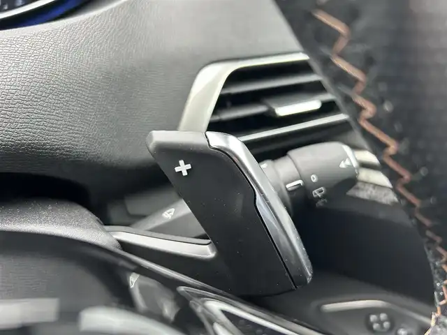 プジョー ３００８ GT ブルー HDi 滋賀県 2019(平31)年 2.5万km BLANC NACRE サンルーフ/純正ナビゲーション/（CayPlay/BT/フルセグ）/全周囲カメラ/アクティブクルーズコントロール/BSM/LKA/ワイヤレスチャージ/前後ドラレブレコーダー/前後コーナーセンサー/純正アルミホイール/電動パワーゲート/純正LEDヘッドライト/ハーフレザー/・D席パワーシート/・前席シートヒーター /ETC