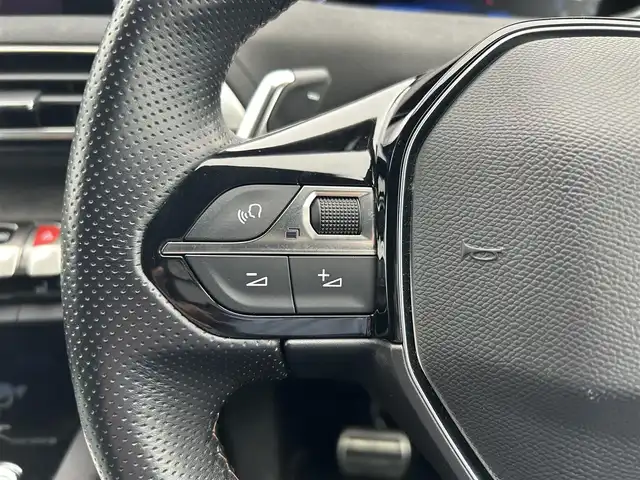 プジョー ３００８ GT ブルー HDi 滋賀県 2019(平31)年 2.5万km BLANC NACRE サンルーフ/純正ナビゲーション/（CayPlay/BT/フルセグ）/全周囲カメラ/アクティブクルーズコントロール/BSM/LKA/ワイヤレスチャージ/前後ドラレブレコーダー/前後コーナーセンサー/純正アルミホイール/電動パワーゲート/純正LEDヘッドライト/ハーフレザー/・D席パワーシート/・前席シートヒーター /ETC