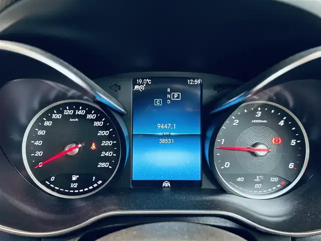 メルセデス・ベンツ Ｃ２２０ｄ アバンギャルド　AMGライン 大阪府 2019(令1)年 3.9万km ポーラホワイト レーダーセーフティ/黒革/メモリ付きパワーシート/シートヒーター/純正ナビ/TV/バックカメラ/applecarplay/ACC/ブラインドスポット/純正18インチAW/LEDヘッドライト/アンビエントライト
