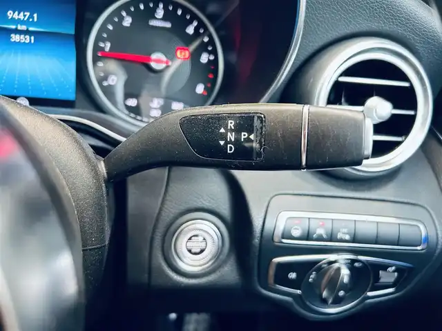 メルセデス・ベンツ Ｃ２２０ｄ アバンギャルド　AMGライン 大阪府 2019(令1)年 3.9万km ポーラホワイト レーダーセーフティ/黒革/メモリ付きパワーシート/シートヒーター/純正ナビ/TV/バックカメラ/applecarplay/ACC/ブラインドスポット/純正18インチAW/LEDヘッドライト/アンビエントライト