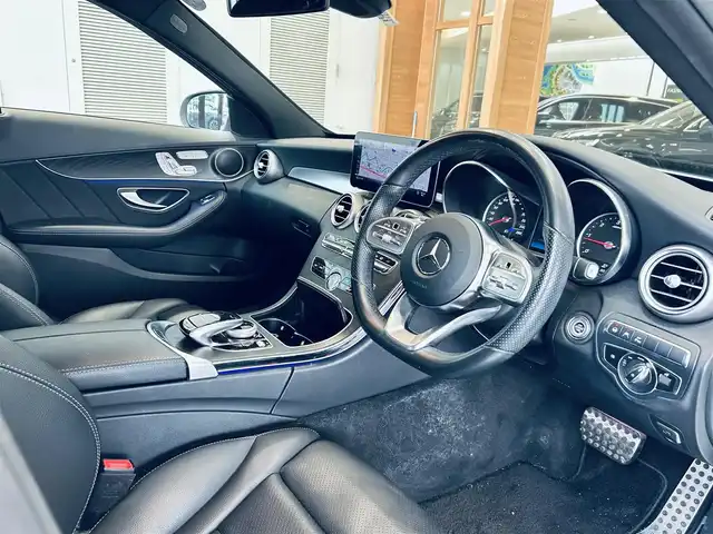 メルセデス・ベンツ Ｃ２２０ｄ アバンギャルド　AMGライン 大阪府 2019(令1)年 3.9万km ポーラホワイト レーダーセーフティ/黒革/メモリ付きパワーシート/シートヒーター/純正ナビ/TV/バックカメラ/applecarplay/ACC/ブラインドスポット/純正18インチAW/LEDヘッドライト/アンビエントライト