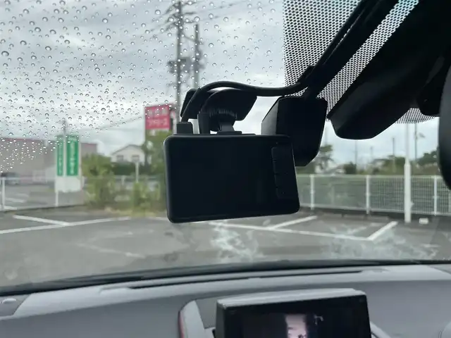 レクサス ＨＳ 250h バージョンI 宮崎県 2014(平26)年 11.9万km ブラックオパールマイカ プリクラッシュセーフティ/スカッフイルミネーション/純正HDDナビ/・CD/・DVD/・フルセグ/・Bluetooth /・HDD/・AUX/・USB/ビルトインETC/社外前後ドライブレコーダー/バック＆フロントカメラ/ステアリングリモコン/レザーシート/前席シートヒーター/前席シートベンチレーション/前席パワーシート/前席シートメモリ/デュアルエアコン/フルオートパワーウィンドウ/SOSボタン/電動格納ミラー/純正LEDヘッドライト/オートライト/純正フロアマット/純正18インチアルミ