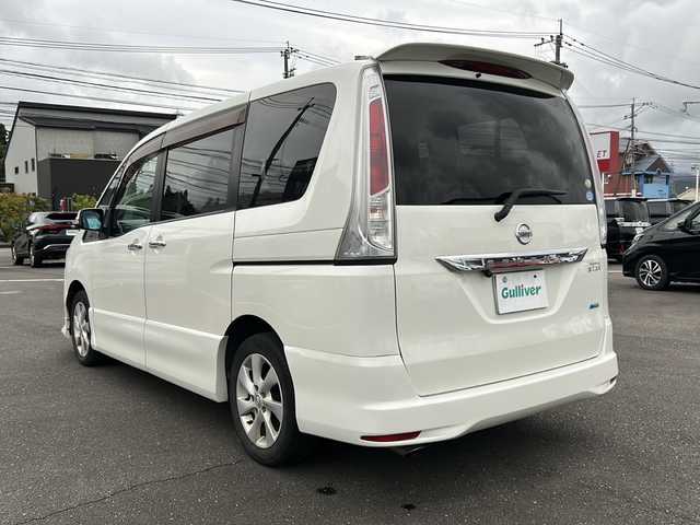 日産 セレナ ハイウェイスター 鹿児島県 2011(平23)年 9.1万km ブリリアントホワイトパール ワンオーナー/バックカメラ/両側パワースライドドア/クルーズコントロール/純正16インチアルミホイール/オートエアコン/アイドリングストップ/スマートキー/オートライト/ウインカーミラー