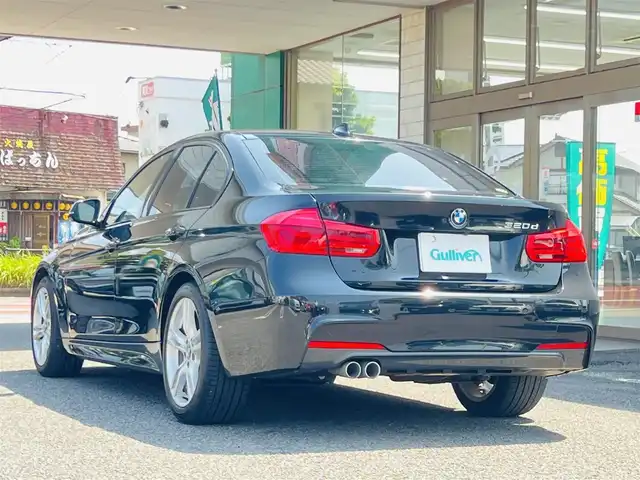 ＢＭＷ ３２０ｄ Mスポーツ 大分県 2016(平28)年 4.5万km サファイアブラックP 純正ナビ/【Bluetooth/DVD/CD/ラジオ】/外部端子接続：USB/AUX/バックカメラ/コーナーセンサー/ETC/パドルシフト/車線変更警告/衝突被害軽減システム/レーンキープアシスト/オートライト/純正LEDヘッドライト/フロントフォグ/純正18インチAW/前後ドライブレコーダー（CSD-790FHG）/スマートキー2本/フロアマット/保証書/取扱説明書