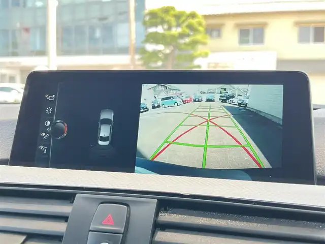 ＢＭＷ ３２０ｄ Mスポーツ 大分県 2016(平28)年 4.5万km サファイアブラックP 純正ナビ/【Bluetooth/DVD/CD/ラジオ】/外部端子接続：USB/AUX/バックカメラ/コーナーセンサー/ETC/パドルシフト/車線変更警告/衝突被害軽減システム/レーンキープアシスト/オートライト/純正LEDヘッドライト/フロントフォグ/純正18インチAW/前後ドライブレコーダー（CSD-790FHG）/スマートキー2本/フロアマット/保証書/取扱説明書