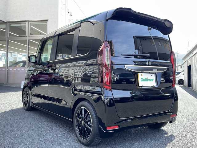 ホンダ Ｎ ＢＯＸ L ターボ 山形県 2021(令3)年 1.7万km クリスタルブラックパール ・ワンオーナー/・純正ナビ/フルセグ/CD/DVD/Bluetooth//　AppleCarPlay/・純正前後ドラレコ/・バックカメラ/・ビルトインETC/・アダプティブクルーズコントロール/・衝突被害軽減ブレーキ/・誤発進抑制機能/・レーンキープアシスト/・後方クリアランスソナー/・標識検知/・先行車発進お知らせ/・LEDヘッドランプ/・電子パーキング/・オートブレーキホールド/・パドルシフト/・CUSCO車高調（純正品車載）/・両側パワースライドドア/・前席シートヒーター/・純正マット/・純正エンジンスターター/・スペアキー2本/・シートカバー/・付属品（フロントマスク、リアランプ、マット）/・保証書/・取扱説明書