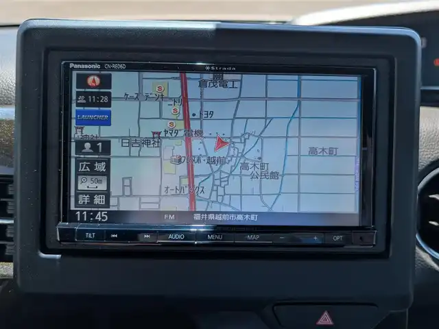 ホンダ Ｎ ＢＯＸ カスタム G L ホンダセンシング 福井県 2020(令2)年 2.5万km プラチナホワイトパール 社外7インチSDナビ【CN-RE06D】/FM AM/SD/iPod/USB/Bluetooth /CD DVD/フルセグテレビ/革巻きステアリング/ステアリングリモコン/LEDヘッドライト/オートライト/純正ビルトインETC/シートヒーター(D/N席)/ウィンカーミラー/ドアバイザー/フロアマット/プラズマクラスター装備エアコン/ホンダセンシング/レーダークルーズコントロール/レーンキープアシスト/車線はみ出し警報/横滑り防止装置/衝突被害軽減機能/標識認識機能