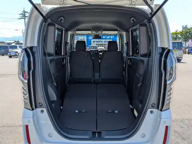 ホンダ Ｎ ＢＯＸ カスタム G L ホンダセンシング 福井県 2020(令2)年 2.5万km プラチナホワイトパール 社外7インチSDナビ【CN-RE06D】/FM AM/SD/iPod/USB/Bluetooth /CD DVD/フルセグテレビ/革巻きステアリング/ステアリングリモコン/LEDヘッドライト/オートライト/純正ビルトインETC/シートヒーター(D/N席)/ウィンカーミラー/ドアバイザー/フロアマット/プラズマクラスター装備エアコン/ホンダセンシング/レーダークルーズコントロール/レーンキープアシスト/車線はみ出し警報/横滑り防止装置/衝突被害軽減機能/標識認識機能