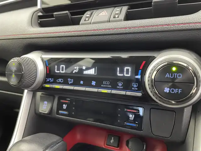 トヨタ ＲＡＶ４ アドベンチャー オフロードPKG 富山県 2022(令4)年 5.4万km アティチュードブラックマイカ 4WD/純正9型DA（AM/FM/BT/Miracast）/パノラミックビューモニター/プリクラッシュセーフティ/レーンディパーチャーアラート/レーダークルーズコントロール/オートマチックハイビーム/LEDヘッドライト/ブラインドスポットモニター/クリアランスソナー/前席温熱＋ベンチレーションシート/純正１８インチAW/ビルトインETC/ドライブレコーダー/ステアリングヒーター/スマートキー×２/プッシュスタート/純正フロアマット/取扱説明書/保証書