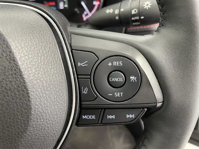 トヨタ ＲＡＶ４ アドベンチャー オフロードPKG 富山県 2022(令4)年 5.4万km アティチュードブラックマイカ 4WD/純正9型DA（AM/FM/BT/Miracast）/パノラミックビューモニター/プリクラッシュセーフティ/レーンディパーチャーアラート/レーダークルーズコントロール/オートマチックハイビーム/LEDヘッドライト/ブラインドスポットモニター/クリアランスソナー/前席温熱＋ベンチレーションシート/純正１８インチAW/ビルトインETC/ドライブレコーダー/ステアリングヒーター/スマートキー×２/プッシュスタート/純正フロアマット/取扱説明書/保証書