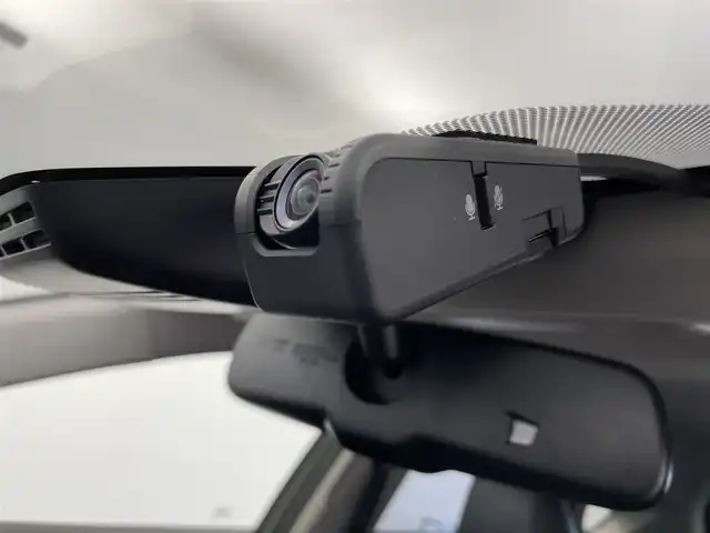 トヨタ ＲＡＶ４ アドベンチャー オフロードPKG 富山県 2022(令4)年 5.4万km アティチュードブラックマイカ 4WD/純正9型DA（AM/FM/BT/Miracast）/パノラミックビューモニター/プリクラッシュセーフティ/レーンディパーチャーアラート/レーダークルーズコントロール/オートマチックハイビーム/LEDヘッドライト/ブラインドスポットモニター/クリアランスソナー/前席温熱＋ベンチレーションシート/純正１８インチAW/ビルトインETC/ドライブレコーダー/ステアリングヒーター/スマートキー×２/プッシュスタート/純正フロアマット/取扱説明書/保証書