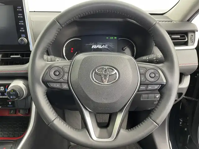 トヨタ ＲＡＶ４ アドベンチャー オフロードPKG 富山県 2022(令4)年 5.4万km アティチュードブラックマイカ 4WD/純正9型DA（AM/FM/BT/Miracast）/パノラミックビューモニター/プリクラッシュセーフティ/レーンディパーチャーアラート/レーダークルーズコントロール/オートマチックハイビーム/LEDヘッドライト/ブラインドスポットモニター/クリアランスソナー/前席温熱＋ベンチレーションシート/純正１８インチAW/ビルトインETC/ドライブレコーダー/ステアリングヒーター/スマートキー×２/プッシュスタート/純正フロアマット/取扱説明書/保証書