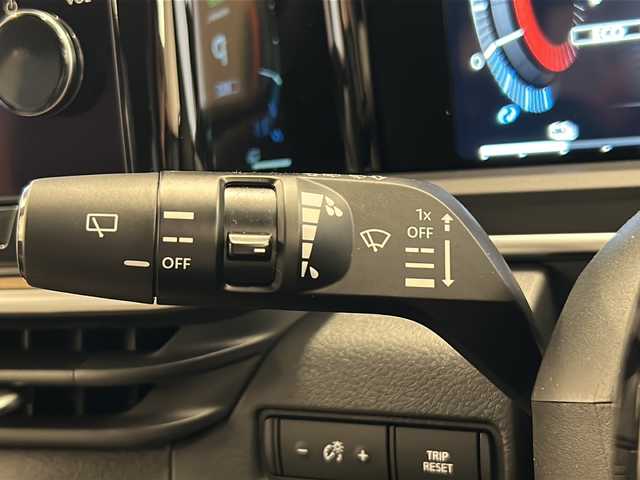 日産 オーラ G レザーエディション 岐阜県 2024(令6)年 0.4万km 黒 BOSEパーソナルプラスサウンドシステム/ホワイト調レザーシート/デジタルインナーミラー/純正ナビ/フルセグテレビ/Bluetooth/Apple car play/アラウンドビューモニター/ドライブレコーダー/ETC2.0/プッシュスタート/スマートキー/スペアキー/純正１７インチアルミホイール/純正フロアマット/LEDライト/オートハイビーム/オートライト/LEDフォグライト/クリアランスソナー/SOSコール/ブラインドスポットモニター/ワイヤレス充電器/ステアリングスイッチ/ハンドル支援/取扱説明書・記録簿