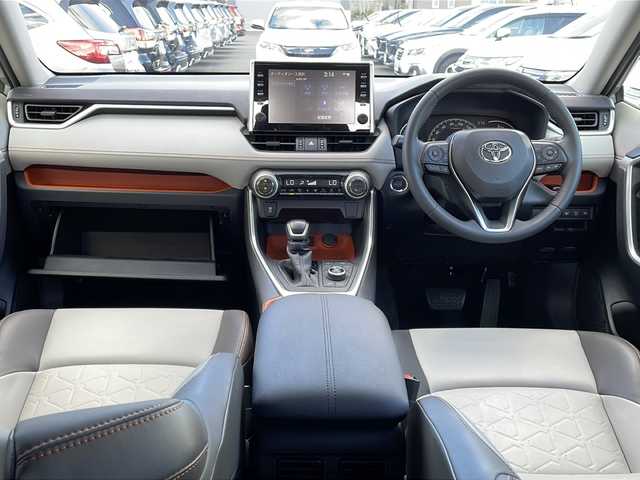 トヨタ ＲＡＶ４ アドベンチャー 道北・旭川 2021(令3)年 4.6万km アーバンカーキ /寒冷地仕様//ワンオーナー//禁煙車//4WD//純正ナビ/BT/USB/Miracast//OPグレー合皮シート//パワーシート//全方位カメラ//フロントデアイサー//トヨタセーフティセンス//LTA//PCS//BSM//RCTA//PKSB//RSA//ACC//先行者発信告知//クリアランスソナー//革巻きステアリング//LEDヘッドライト//フォグランプ//オートマチックハイビーム//保証書//取説//純正フロアマット