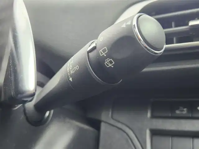 プジョー ３００８ GTライン ブルー HDi 愛知県 2020(令2)年 4.1万km GRISHURRICANE サンルーフ　/ナビ　/バックカメラ　/ＢＳＭ　/置くだけ充電　/ハーフレザー　/シートヒーター　/パワーシート　/ドラレコ　/ルーフレール　/パドルシフト　/USB　/アルミホイール　/LEDライト　/取説　/記録簿