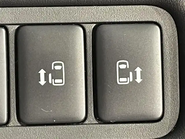 三菱 デリカＤ：５ ジャスパー 愛知県 2020(令2)年 2.6万km アイガーグレーM/ダイヤモンドブラックマイカ ワンオーナー/切替４WD/ディーゼル・ターボ/純正10インチナビ/【フルセグTV、BT、MSV、DVD、CD、AM、FM】/全方位モニター/衝突軽減ブレーキ/レーダークルーズコントロール/AC100V/ETC/パドルシフト/アイドリングストップ/レーンキープアシスト/電動パーキングブレーキ/フロアマット/ドアバイザー/保証書/取説/スペアキー