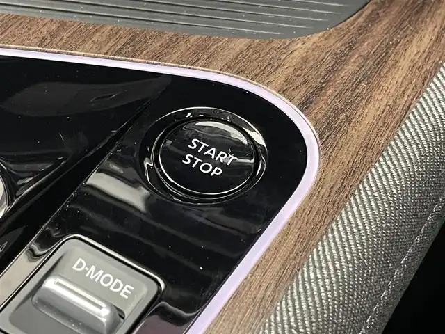 日産 オーラ G レザーエディション 埼玉県 2024(令6)年 0.5万km ピュアホワイトパール 純正９インチディスプレイオーディオ　アラウンドビューモニター　ＢＳＩ　ビルトインＥＴＣ　黒レザーシート　デジタルインナーミラー　ＨＤＭＩ　オートハイビーム　純正アルミホイール　ＬＥＤヘッドライト　ＴＶ