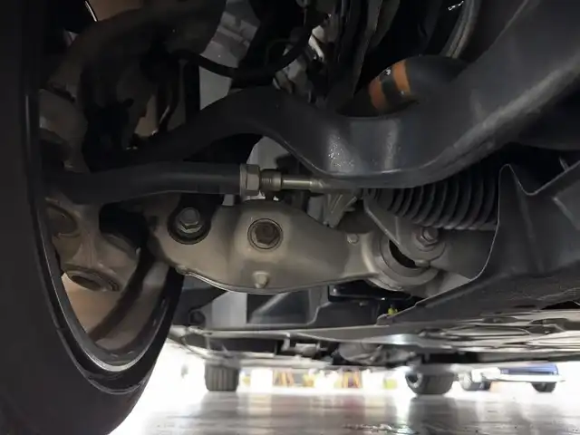 トヨタ クラウン ハイブリッド RS リミテッド 三重県 2020(令2)年 5.4万km ホワイトパールクリスタルシャイン ハイブリッド/FR/MTモード付フロアCVT/純正 8インチナビ/（AM/FM/CD/DVD/Blu-ray/SDREC/SD/USB/Bluetooth/Miracast/AUX/TV）/パノラミックビューモニター/ドライブレコーダー 前方/ビルトイン ETC/Toyota Safety Sense/・プリクラッシュセーフティ/・レーントレーシングアシスト/・レーダークルコン/・ロードサインアシスト/・アダプティブハイビームシステム/・ブラインドスポットモニター＋リヤクロストラフィックオートブレーキ/・インテリジェントクリアランスソナー［パーキングサポートブレーキ（静止物）］/・インテリジェント パーキングアシスト2/・リヤカメラディテクション［RCD］/など/装備/・ハーフレザーシート/・シートヒーター（D/N）/・ステアリングヒーター/・パワーシート（D8way＋ランバーサポート/N4way（肩口スイッチ付））/・カラーヘッドアップディスプレイ/・左右独立オートエアコン/・雨滴感応式フロントワイパー/・AC100Vコンセント（100W）/・3眼LEDヘッドランプ/・オートライト/・専用18inAW/・プッシュスタート/・保/取/ナビ取/・スマートキーx2/など