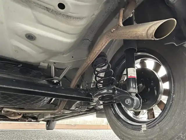 ダイハツ ムーヴ カスタム X LTDⅡ SAⅢ 滋賀県 2018(平30)年 4.1万km ブラックマイカメタリック 6インチ社外カーオーディオ/（FM/AM/CD/DVD/USB/iPod/AUX）/パノラマモニター/バックカメラ/スマートアシスト３/・誤発進抑制制御機能（前方・後方）/・プリクラッシュブレーキアシスト	/・衝突警報機能（対車両・対歩行者）/・レーンキープアシスト	/運転席シートヒーター/電動格納ミラー/アイドリングストップ/ステアリングスイッチ/オートライト/LEDヘッドライト/ヘッドライトライトレベリング/フロントフォグ/オートハイビーム/フルオートエアコン/プッシュスタート/スマートキー/純正フロアマット/ドアバイザー