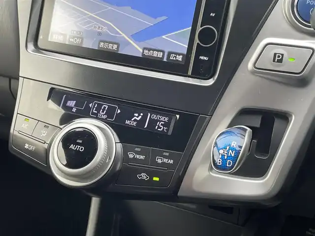 トヨタ プリウス α S ツーリングセレクション 長崎県 2012(平24)年 5.9万km ホワイトパールクリスタルシャイン (株)IDOMが運営する【じしゃロン長崎店】の自社ローン対象車両になります。こちらは現金ご利用時の価格です。自社ローンご希望の方は別途その旨お申付け下さい。/・ワンオーナー/・フルセグテレビ/・バックカメラ/・プッシュスタート/・ETC/・LEDヘッドライト/・純正AW/・Fアンダースポイラー/・Rアンダースポイラー