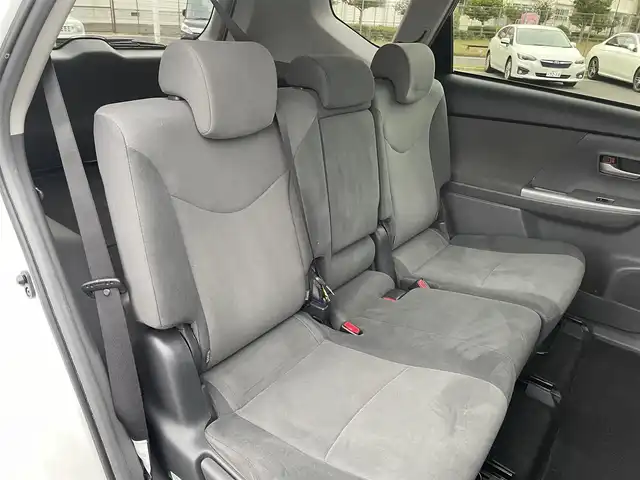 トヨタ プリウス α S ツーリングセレクション 長崎県 2012(平24)年 5.9万km ホワイトパールクリスタルシャイン (株)IDOMが運営する【じしゃロン長崎店】の自社ローン対象車両になります。こちらは現金ご利用時の価格です。自社ローンご希望の方は別途その旨お申付け下さい。/・ワンオーナー/・フルセグテレビ/・バックカメラ/・プッシュスタート/・ETC/・LEDヘッドライト/・純正AW/・Fアンダースポイラー/・Rアンダースポイラー