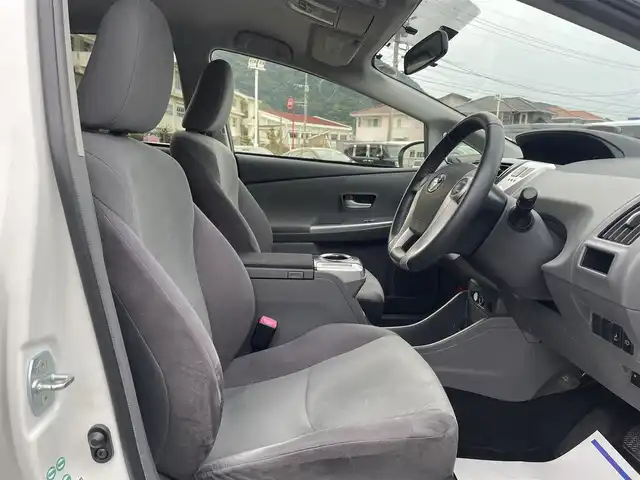 トヨタ プリウス α S ツーリングセレクション 長崎県 2012(平24)年 5.9万km ホワイトパールクリスタルシャイン (株)IDOMが運営する【じしゃロン長崎店】の自社ローン対象車両になります。こちらは現金ご利用時の価格です。自社ローンご希望の方は別途その旨お申付け下さい。/・ワンオーナー/・フルセグテレビ/・バックカメラ/・プッシュスタート/・ETC/・LEDヘッドライト/・純正AW/・Fアンダースポイラー/・Rアンダースポイラー