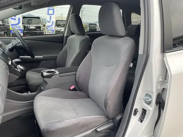 トヨタ プリウス α S ツーリングセレクション 長崎県 2012(平24)年 5.9万km ホワイトパールクリスタルシャイン (株)IDOMが運営する【じしゃロン長崎店】の自社ローン対象車両になります。こちらは現金ご利用時の価格です。自社ローンご希望の方は別途その旨お申付け下さい。/・ワンオーナー/・フルセグテレビ/・バックカメラ/・プッシュスタート/・ETC/・LEDヘッドライト/・純正AW/・Fアンダースポイラー/・Rアンダースポイラー